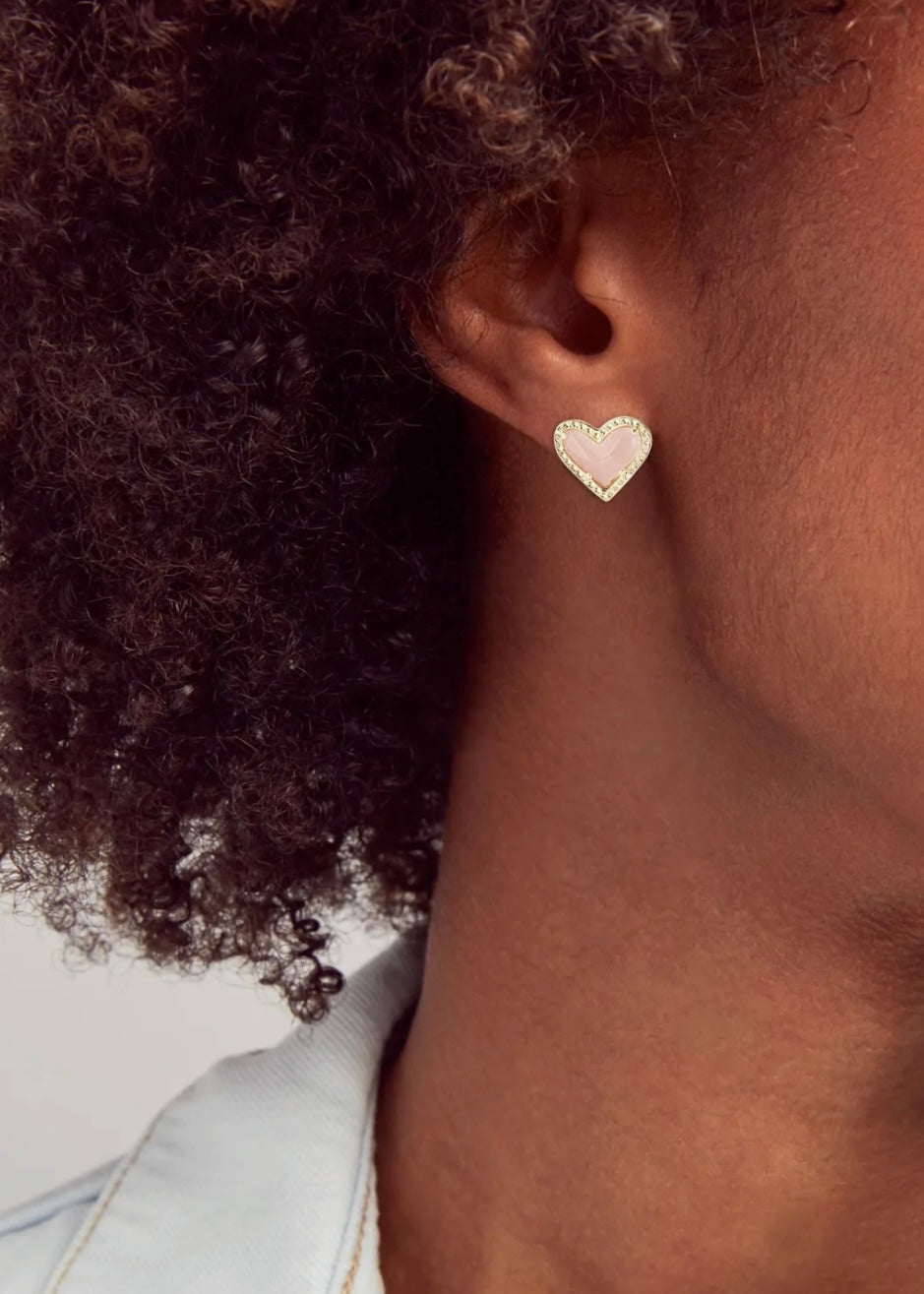 Kendra Scott Gold Ari Heart Rose Quartz Stud Earring