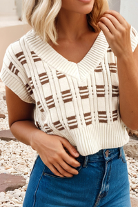 Geometric Knit V Neck Cropped Sweater Vest