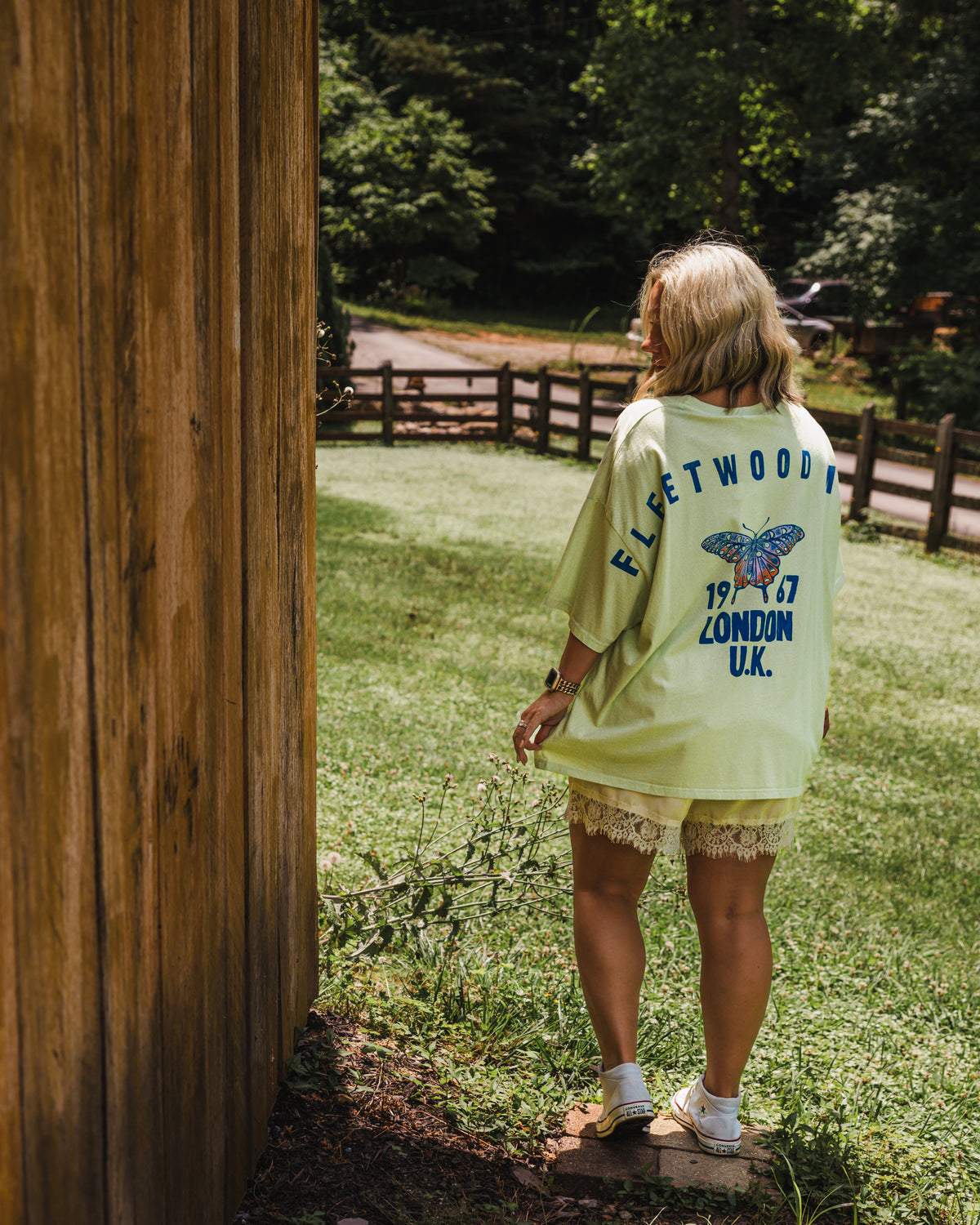 Licensed Daydreamer Fleetwood Mac 1967 Butterfly One Size Tee
