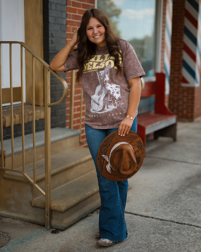 Daydreamer Licensed Willie Nelson Read Headed Stranger Weekender Tee