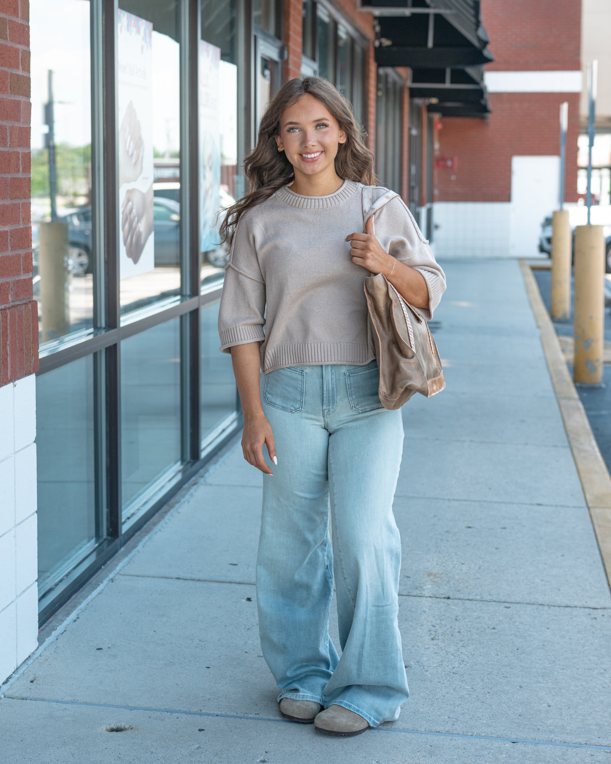 Exposed Short Sleeve Pullover