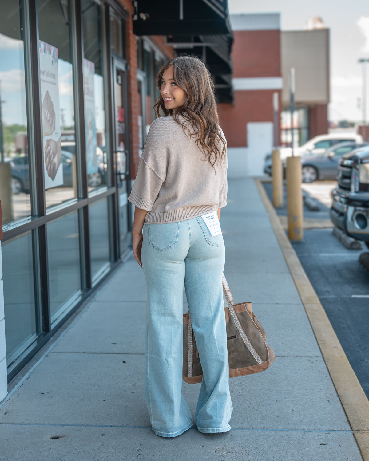Exposed Short Sleeve Pullover