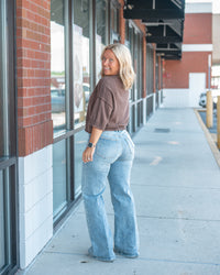 Exposed Short Sleeve Pullover