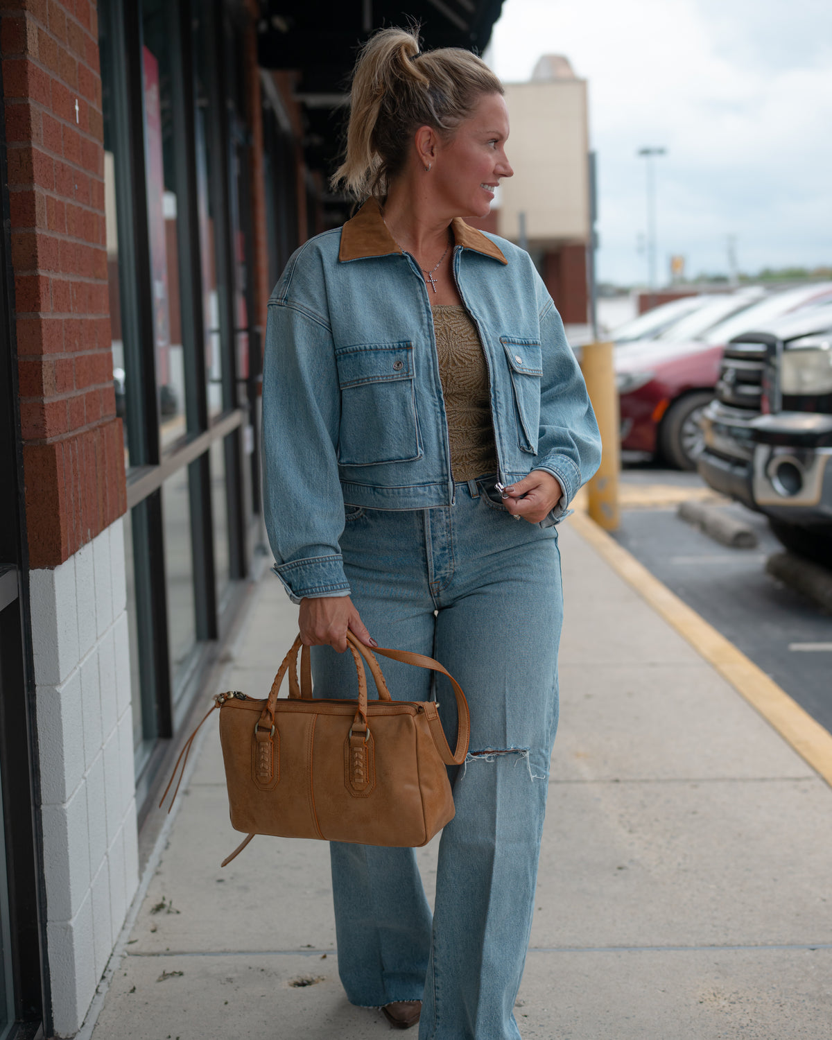 Good American The Denim Swing Cropped Jacket