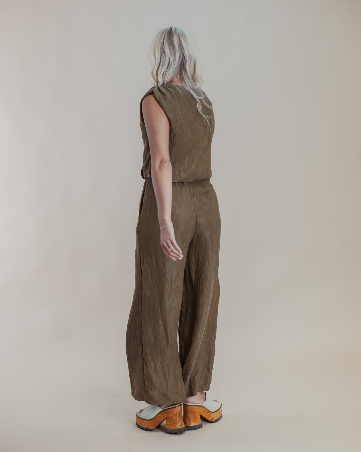 Sadie & Sage Sepia Sky Bubble Top