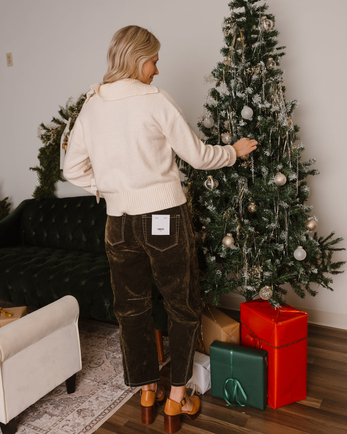 Vervet Velvet Stone Barrel Jeans