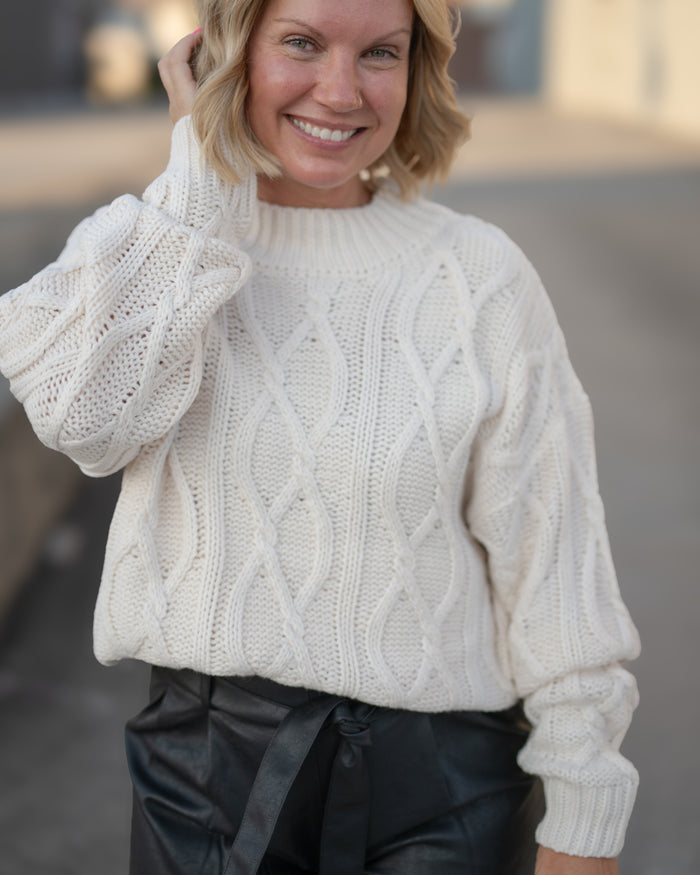 Crewneck Cable Knit Sweater