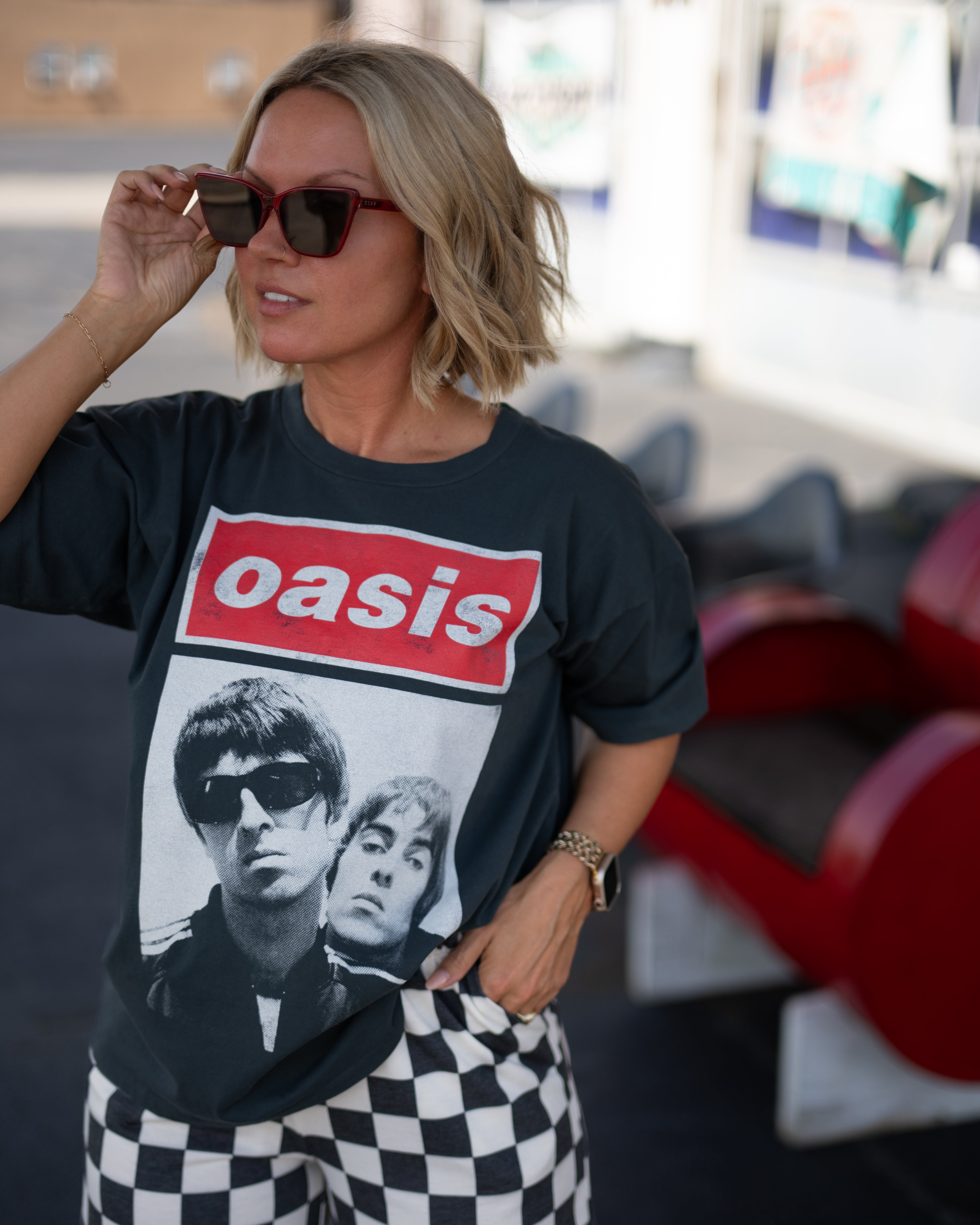 Daydreamer Licensed Oasis Liam & Noel Merch Tee – The Dressing Room