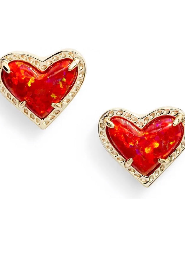 Kendra Scott Ari Heart Earrings in Gold With Red Kyocera Opal